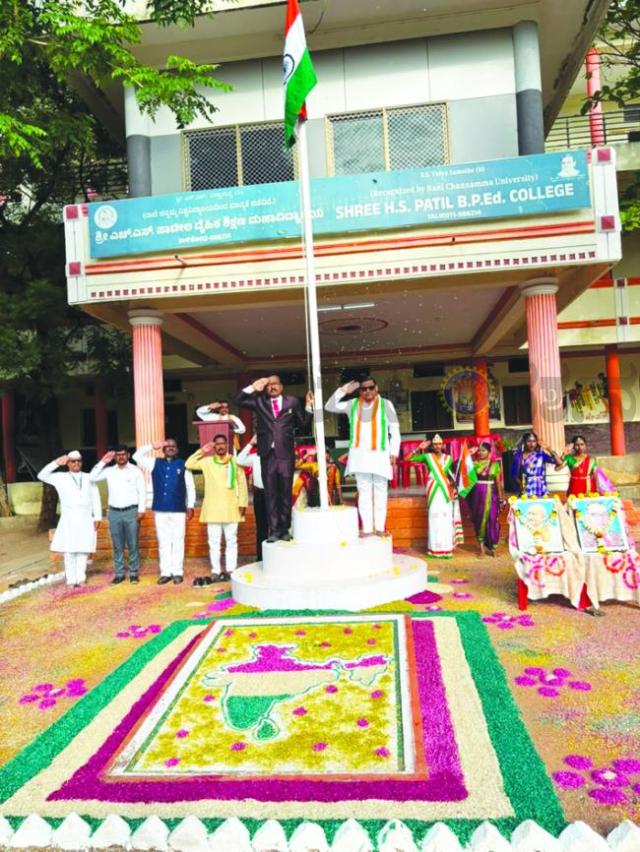 ಎಸ್‌.ಎಸ್‌. ವಿದ್ಯಾ ಸಂಸ್ಥೆಯಲ್ಲಿ ಸಂಭ್ರಮದ ಸ್ವಾತಂತ್ರ್ಯೋತ್ಸವ  