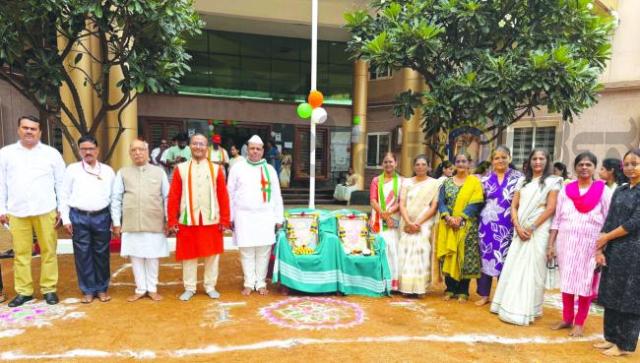 ಹೆರಿಗೆ ಆಸ್ಪತ್ರೆ ಆವರಣದಲ್ಲಿ 80ನೇ ಸ್ವಾತಂತ್ರ್ಯೋತ್ಸವ ಆಚರಣೆ  