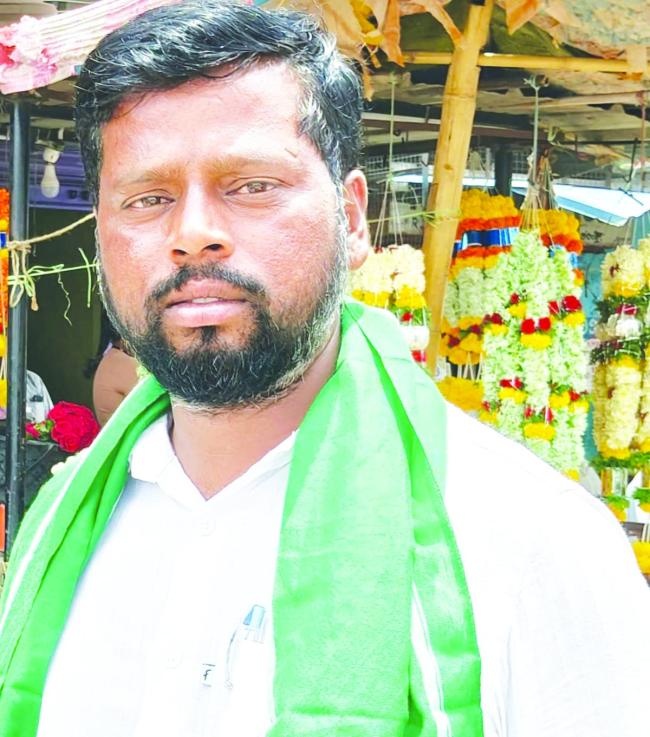 ಜಲಾಶಯದಲ್ಲಿ ನೀರಿದ್ದರೂ ರೈತರಿಗಿಲ್ಲ ನೀರು : ಬರ ಪೀಡಿತ ಪ್ರದೇಶವೆಂದು ಘೋಷಿಸುವಂತೆ ಬಡಿಗೇರ್ ವಿರೇಶ್ ಸರ್ಕಾರಕ್ಕೆ ಹಕ್ಕೋತ್ತಾಯ 