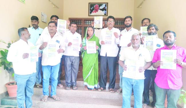  40ಕ್ಕೂ ಅಧಿಕ ಜನರಿಂದ ಬೆಳೆ ನಾಶ: ದಲಿತ ಮಹಿಳೆಗೆ ನ್ಯಾಯ ಒದಗಿಸಲು ಆಗ್ರಹ  