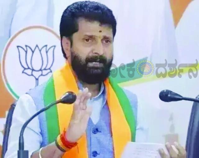 ವಾಲ್ಮೀಕಿ ಹಗರಣ: ನಾಗರಾಜ್–ಕಾಂಗ್ರೆಸ್ ನಾಯಕರ ನಂಟಿನ ಫೋಟೋ ಬಿಡುಗಡೆ ಮಾಡಿದ ಸಿ.ಟಿ. ರವಿ