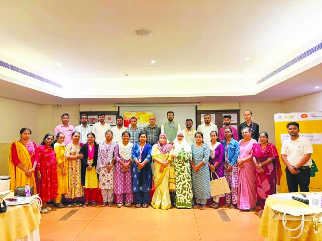 ಶಿಕ್ಷಕರ ವೃತ್ತಿಪರ ಅಭಿವೃದ್ಧಿಗೆ ರಿಫ್ರೆಶರ್ ತರಬೇತಿ  