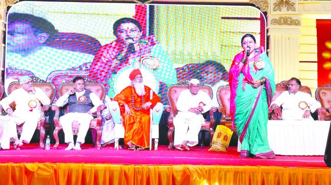 ರೈತರು ಇಂಜಿನಿಯರಿ​‍್ಗಂತ ಕಡಿಮೆಯಿಲ್ಲ: ಕವಿತಾ ಮಿಶ್ರಾ  