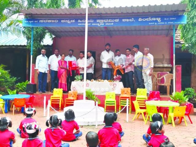 ಸ್ನೇಹಿತರ ಬಳಗದಿಂದ ಸಮಾಜಮುಖಿ ಕಾರ್ಯ 