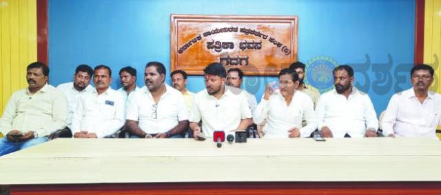 ಆ.೨೬ರಂದು  ದ್ಯಾಮವ್ವಾ-ದುರ್ಗವ್ವ ದೇವಿಯರ ಅದ್ದೂರಿ ಮೆರವಣಿಗೆ 