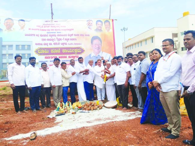 ಹೊಸಪೇಟೆಯಲ್ಲಿ ೮.೬೨ ಕೋಟಿ ಅಭಿವೃದ್ಧಿ ಕಾಮಗಾರಿಗಳಿಗೆ ಚಾಲನೆ 