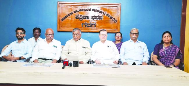 ಜೆಎಸಿ ಫ್ರೀಡಂ ಕಪ್ ಫುಟ್ಬಾಲ್ ಪಂದ್ಯಾವಳಿಗೆ ಚಾಲನೆ 