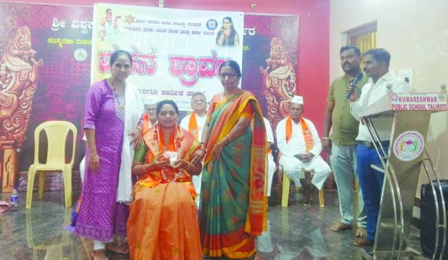 ಬಸವಾದಿ ಶರಣರ ಬದುಕು ಮಾದರಿಯಾಗಲಿ: ಶಿವಲೀಲಾ ಮುರಾಳ  