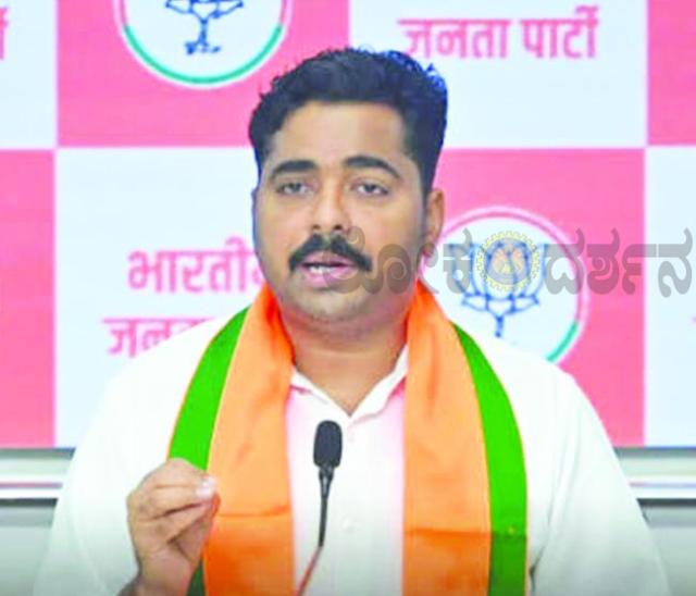 ಮಹಾ: ಬುಡಕಟ್ಟು ಶಾಲೆಗಳ ಅನುದಾನ ದುರ್ಬಳಕೆ ಆರೋಪ: ಸಂಜಯ್ ರಾವತ್‌ಗೆ ಬಿಜೆಪಿ ವಕ್ತಾರ ನವನಾಥ್ ಬಾನ್ ಪ್ರಶ್ನೆ