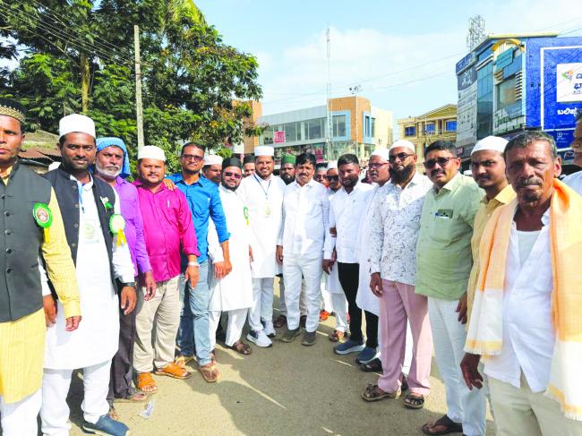 ಈದ್ ಮಿಲಾದ್‌: ಮುಸ್ಲಿಂ ಬಾಂಧವರಿಗೆ ರುದ್ರ​‍್ಪ ಲಮಾಣಿ ಶುಭಾಶಯ  