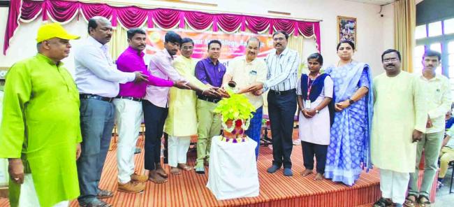 ಕನಸುಗಳ ಪೂರೈಕೆಗೆ ಪರಿಶ್ರಮ ಅಗತ್ಯ: ಮಲಗೌಡ ಝರೆ  