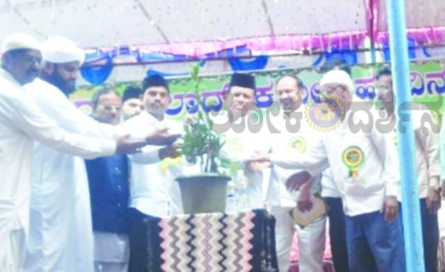 ಜಾತಿ-ವರ್ಗ ಭೇದವಿಲ್ಲದ ಸಮಾಜ ನಿರ್ಮಾಣಕ್ಕೆ ಶ್ರಮಿಸಬೇಕು: ಪಿ.ಟಿ. ಪರಮೇಶ್ವರನಾಯ್ಕ  