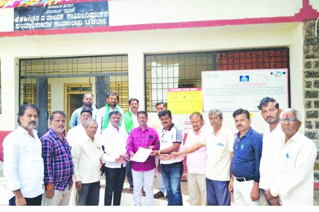 ಪತ್ರಕರ್ತರ ಮನೆಗೆ ತೆರಳಿ ಜೀವ ಬೆದರಿಕೆ: ಕಠಿಣ ಕ್ರಮಕ್ಕೆ ಆಗ್ರಹ  