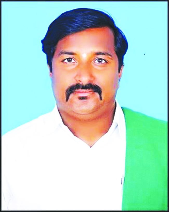 ವಿಜಯಪುರ ಜಿಲ್ಲೆಯನ್ನು ಸಂಪೂರ್ಣ ಬರ ಎಂದು ಘೋಷಣೆಗೆ ಆಗ್ರಹಿಸಿ 