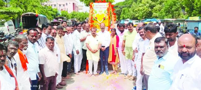 ಮುದ್ದೇಬಿಹಾಳದಲ್ಲಿ ಈಡಿಗ ಹಾಗೂ ಬಜಂತ್ರಿ ಸಮಾಜದಿಂದ ಜಯಂತ್ಯೋತ್ಸವ  