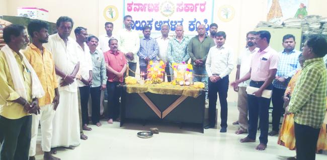 ಪಟ್ಟಣದಲ್ಲಿ ನುಲಿ ಚಂದಯ್ಯ, ಬ್ರಹ್ಮಶ್ರೀ ನಾರಾಯಣಗುರು ಜಯಂತಿ ಆಚರಣೆ 