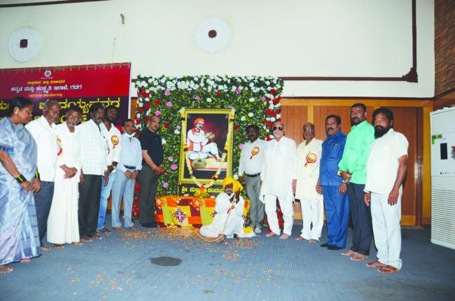 ಕಾಯಕ ನಿಷ್ಠೆ ಹಾಗೂ ‘ದುಡಿಮೆಯೇ ದೇವರು’ ಸಂದೇಶ ಇಂದಿಗೂ ಪ್ರಸ್ತುತ: ಜಿಲ್ಲಾಧಿಕಾರಿ ಶ್ರೀಧರ್  