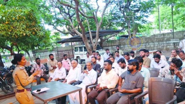 ಗಣೇಶೋತ್ಸವ: ಶಾಂತಿ ಪಾಲನೆಗೆ ಪೊಲೀಸ್ ಇಲಾಖೆ ಸೂಚನೆ  