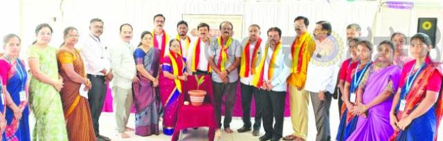 ಪ್ರಜಾಪ್ರಭುತ್ವದ ಪರಿಕಲ್ಪನೆ ವಚನ ಸಾಹಿತ್ಯದಲ್ಲೂ ಕಾಣಬಹುದು: ರಫೀಕ್ ಶಿಡಗಿನಮೊಳ  