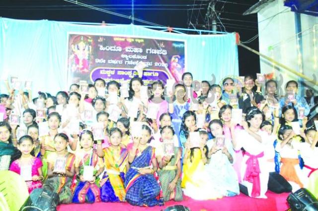 ಜಾನಪದ ಕಲೆಗಳು ಉಳಿಯಲುಮಕ್ಕಳಿಗೆ ಅವಕಾಶ ಕಲ್ಪಿಸಿಕೊಡಿ : ಬಸವರಾಜ  
