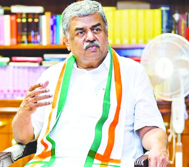 ಇಬ್ಬರು ಚುನಾವಣಾ ಆಯುಕ್ತರ ಆಕ್ಷೇಪಣೆಗಳ ಬಗ್ಗೆ ಕೆಪಿಸಿಸಿ ಅಧ್ಯಕ್ಷ ಬಿ.ಕೆ. ಹರಿಪ್ರಸಾದ್ ಪ್ರಶ್ನೆ