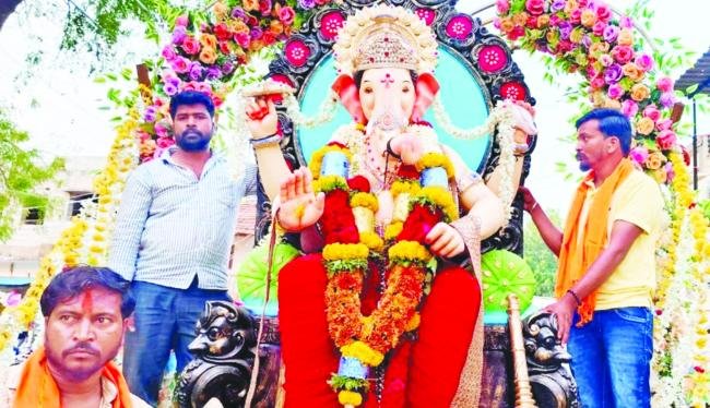 ಸವದತ್ತಿ: ಸಂಭ್ರಮದಿಂದ ಗೌರಿ-ಗಣೇಶ ಮೂರ್ತಿಗಳ ವಿಸರ್ಜನೆ