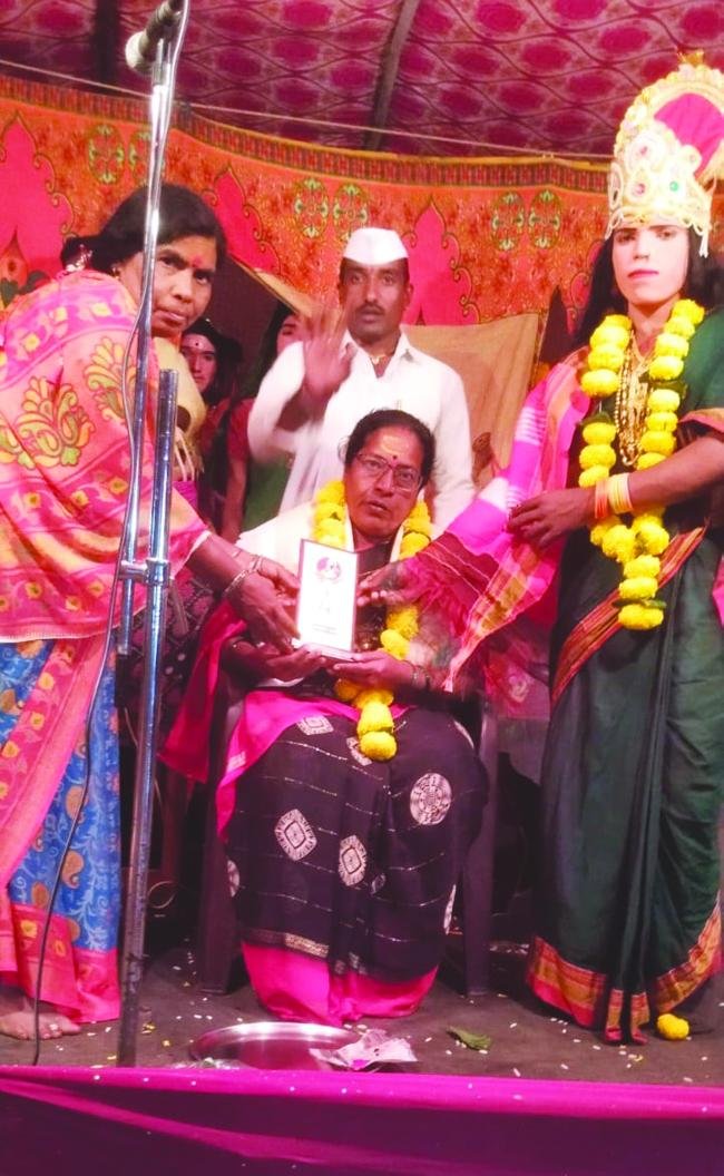 ಶ್ರೀ ಬೀರಲಿಂಗೇಶ್ವರ ದೇವಸ್ಥಾನಕ್ಕೆ ದಾನ