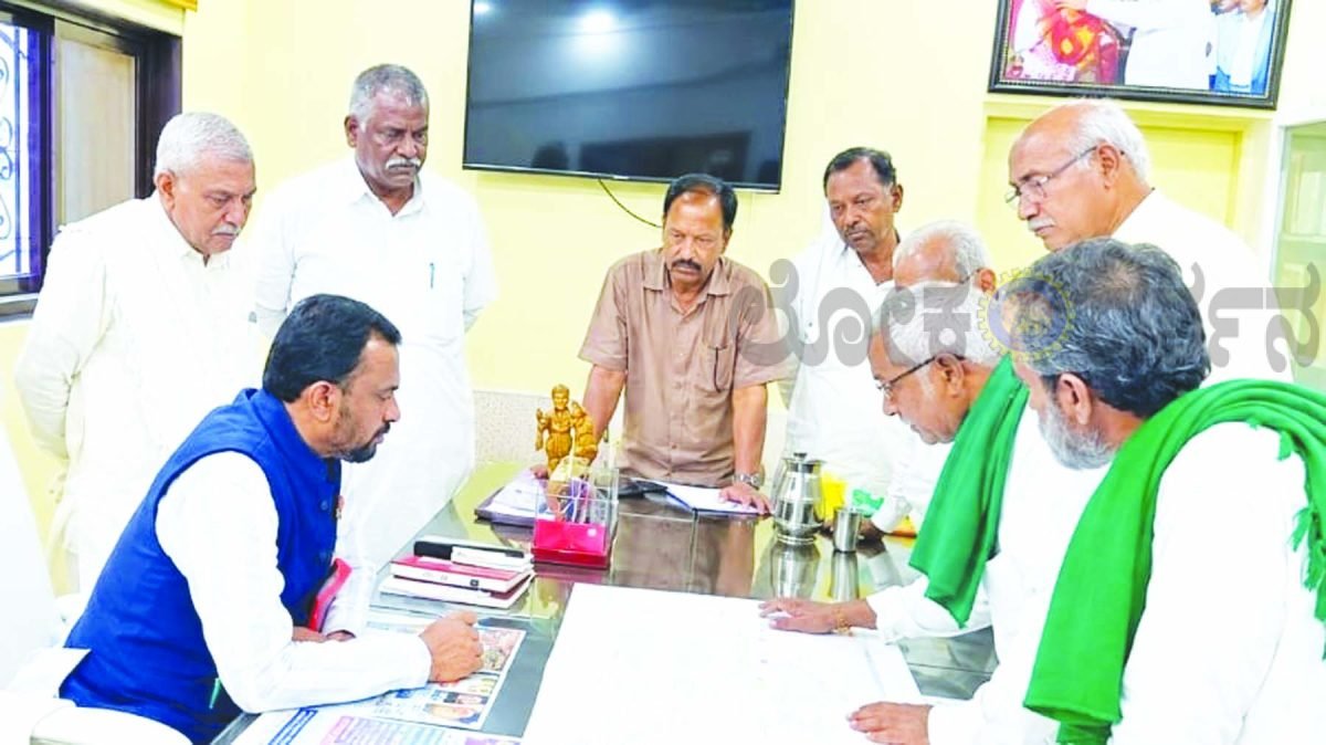 ರೈತರ ಮನವಿಗೆ ಸ್ಪಂದಿಸಿದ ಸಚಿವರು