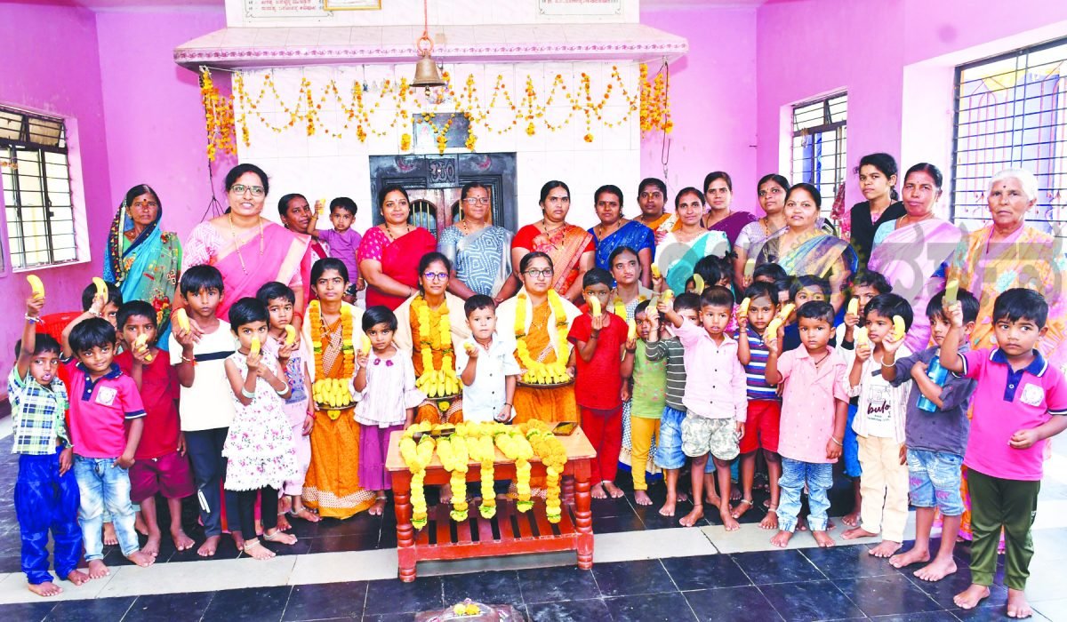 ಅಂಗನವಾಡಿ ಕಾರ್ಯಕರ್ತೆಯರಿಗೆ ಸನ್ಮಾನ