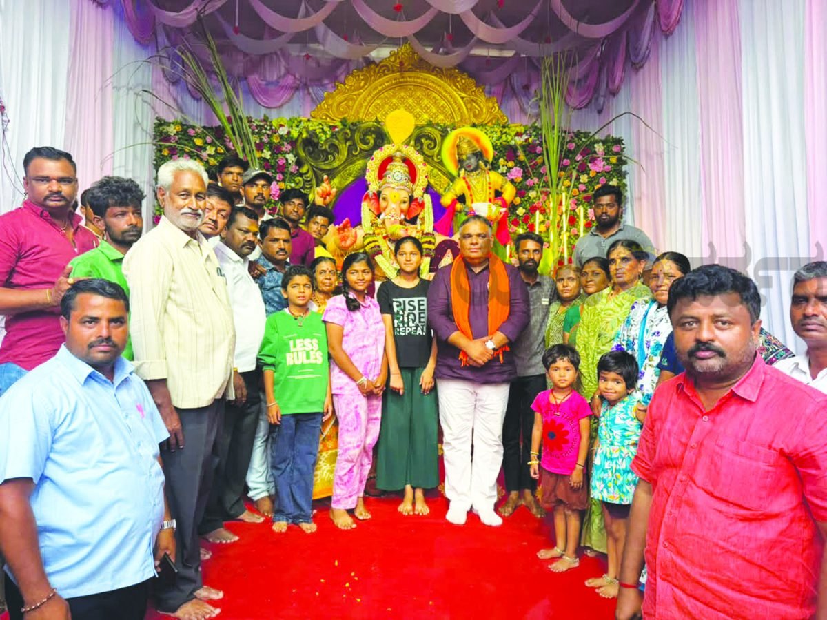 ಶಾಸಕ ಯಾಸಿರ್ ಅಹ್ಮದ್ ಖಾನ್ ಪಠಾಣ್ರಿಂದ ಗಣಪತಿ ದರ್ಶನ