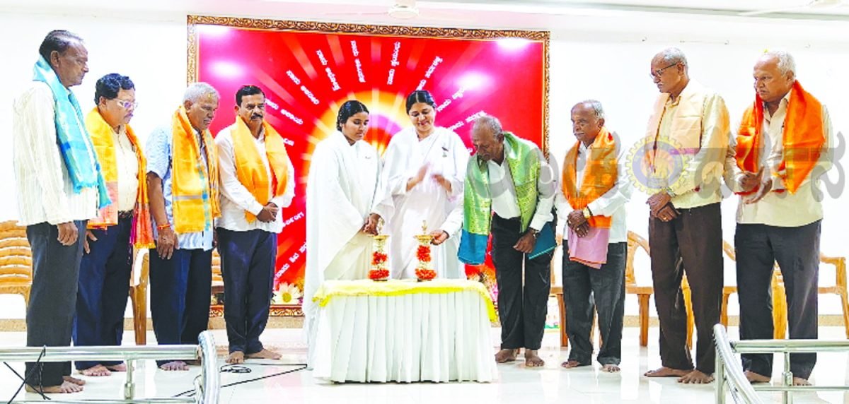 ಹಿರಿಯ ನಾಗರಿಕರು ಅನುಭವದ ಗಣಿಗೆ ಗೌರವಿಸಿ: ಬ್ರಹ್ಮಕುಮಾರಿ ಯೋಗಿನಿ ಅಕ್ಕ