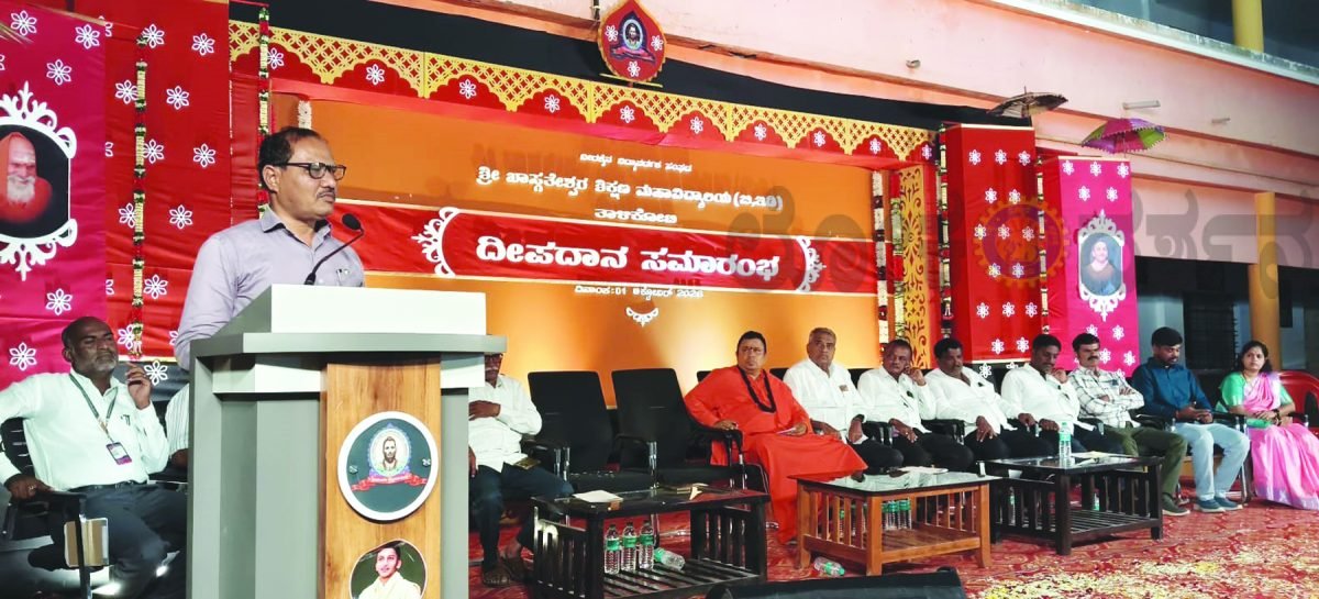ಭಾರತ ಶ್ರೇಷ್ಠ ಗುರು ಪರಂಪರೆ ಹೊಂದಿದ ದೇಶ: ದಮ್ಮೂರಮಠ