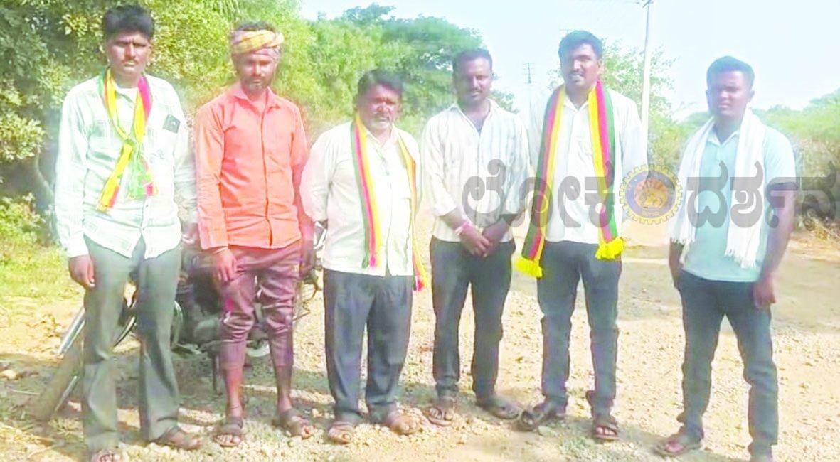 ರಸ್ತೆ ಕಾಮಗಾರಿ ವಿಳಂಬ ನೀತಿ ಖಂಡಿಸಿ ಪ್ರತಿಭಟನೆಯ ಎಚ್ಚರಿಕೆ
