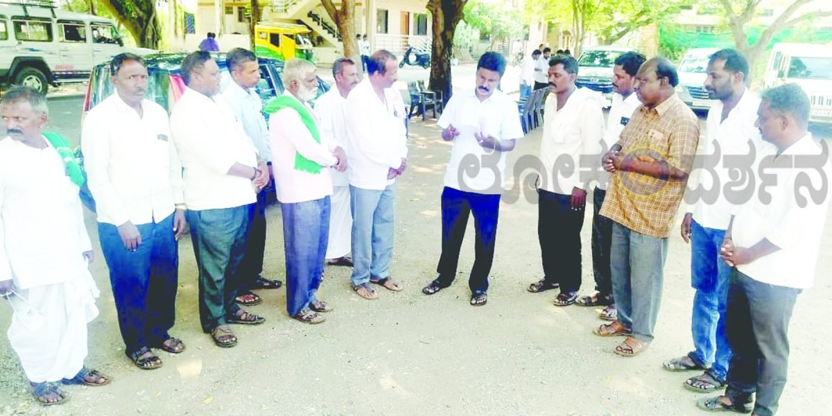 ಕರಿಸಿದ್ದೇಶ್ವರ ದೇವಸ್ಥಾನಕ್ಕೆ ಸಮುದಾಯ ಭವನ ಮಂಜೂರಾತಿಗೆ ಮನವಿ
