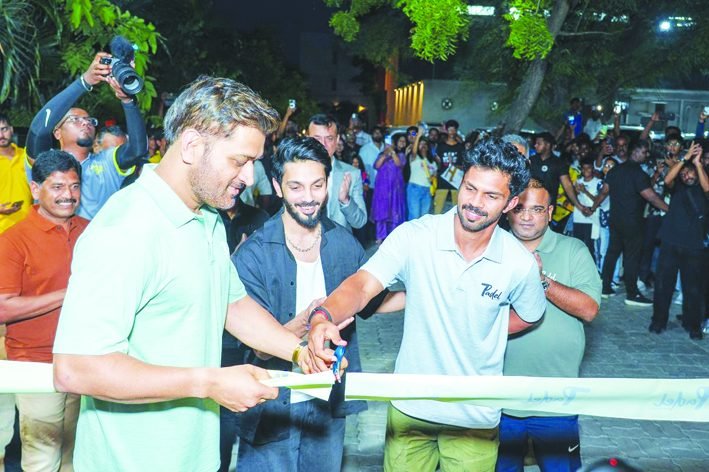ಎಂ.ಎಸ್. ಧೋನಿ ಹೈದರಾಬಾದ್‌ನಲ್ಲಿ ಐಷಾರಾಮಿ ಪ್ಯಾಡೆಲ್ ಮತ್ತು ವೆಲ್‌ನೆಸ್‌ ಕೇಂದ್ರ ಉದ್ಘಾಟನೆ