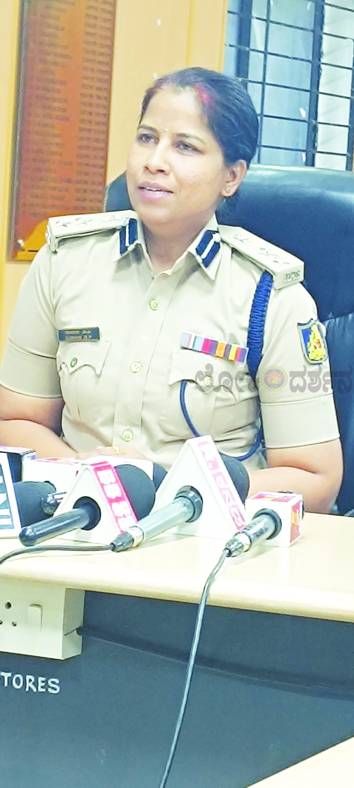 ಗಾಂಧಿನಗರ ಪೊಲೀಸ್ ಠಾಣೆಕೊಲೆ ಪ್ರಯತ್ನ ಪ್ರಕರಣ ದಾಖಲು : ಎಸ್‌. ಪಿ. ಸುಮನ್ ಪನ್ನೇಕರ್
