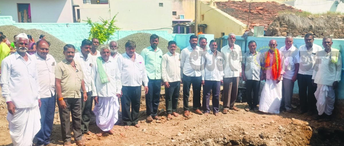 ಬೆಟಗೇರಿ: ವೀರಭದ್ರೇಶ್ವರ ಕಲ್ಯಾಣ ಮಂಟಪ ಭೂಮಿ ಪೂಜೆ