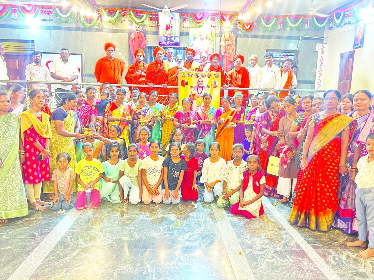 ಅಧ್ಯಾತ್ಮದಿಂದ ನೆಮ್ಮದಿ, ಸಂಸ್ಕಾರದಿಂದ ಸಾರ್ಥಕ ಬದುಕು: ಅಭಿನವ ಒಪ್ಪತೇಶ್ವರ ಶ್ರೀಗಳು