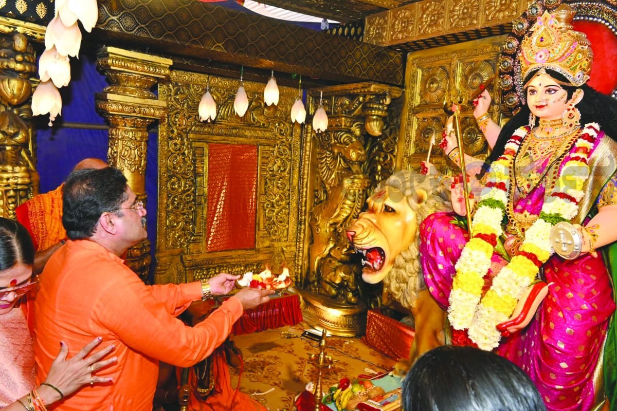 ದುರ್ಗಾದೇವಿ ಮೂರ್ತಿ ಪ್ರತಿಷ್ಠಾಪನೆ; ಉತ್ಸವಕ್ಕೆ ಚಾಲನೆ