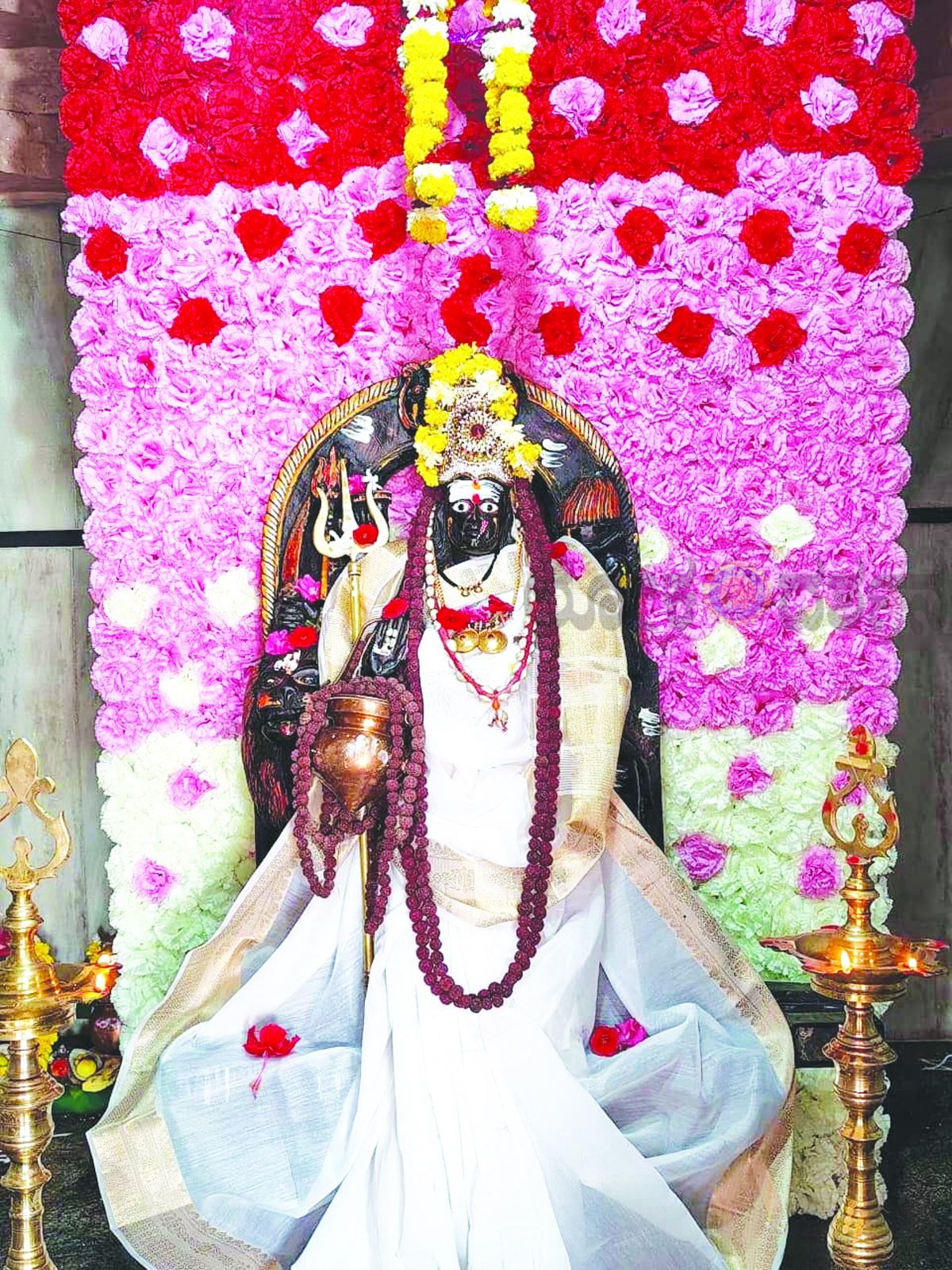 ಕಲಕೇರಿಯಲ್ಲಿ ಶರನ್ನವರಾತ್ರಿ ವಿಶೇಷ ಪೂಜೆ: 1001 ಸುಮಂಗಲೆಯರಿಗೆ ಉಡಿ ತುಂಬುವ ಕಾರ್ಯಕ್ರಮ