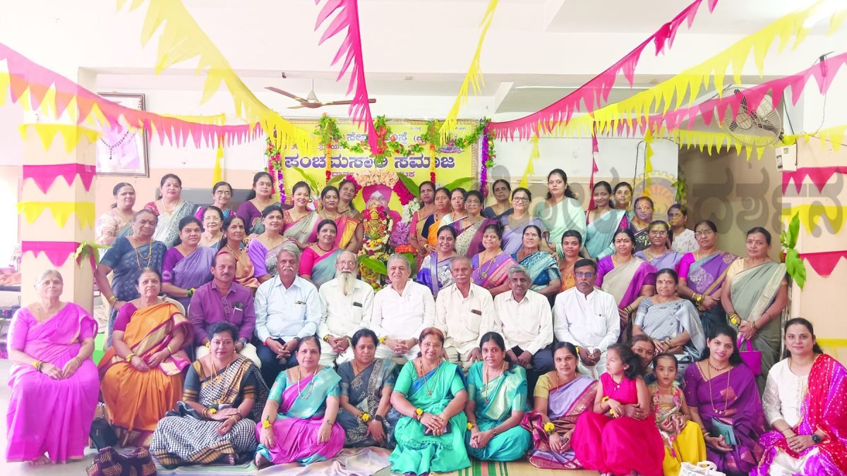 ದಾವಣಗೆರೆ ಪಂಚಮಸಾಲಿ ಮಹಿಳಾ ಘಟಕದಿಂದ ದೇವಿ ಆರಾಧನೆ ಹಾಗೂ ಲಲಿತಾ ಸಹಸ್ರನಾಮ ಪಾರಾಯಣ
