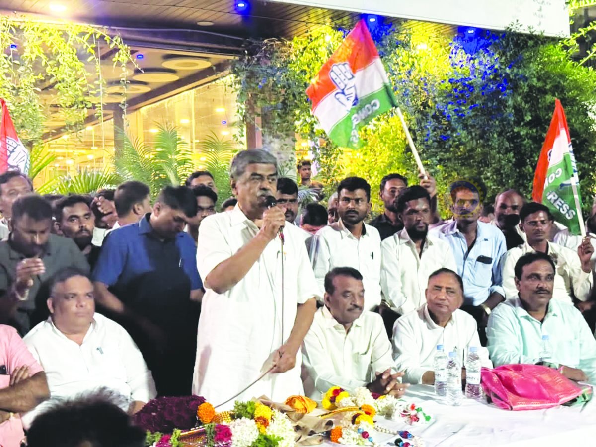 ಸಂವಿಧಾನ ನುಂಗಲಿಕ್ಕೆ ಭಾಜಪ, ಆರ್‌.ಎಸ್‌.ಎಸ್ ಹೊರಟಿದೆ :  ಬಿ.ಕೆ.ಹರಿಪ್ರಸಾದ