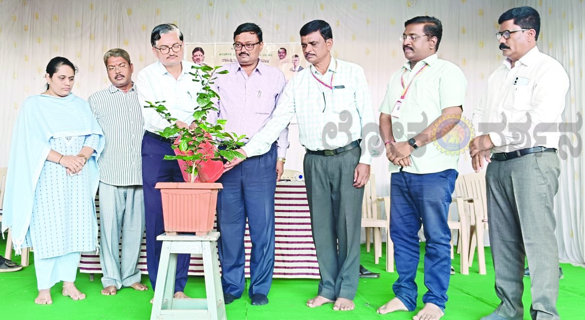 ಜನರ ಸಮಸ್ಯೆಗಳ ಪರಿಹಾರಕ್ಕೆ ಯೋಗ್ಯ ವೇದಿಕೆ: ರವೀಂದ್ರ ಹಾದಿಮನಿ