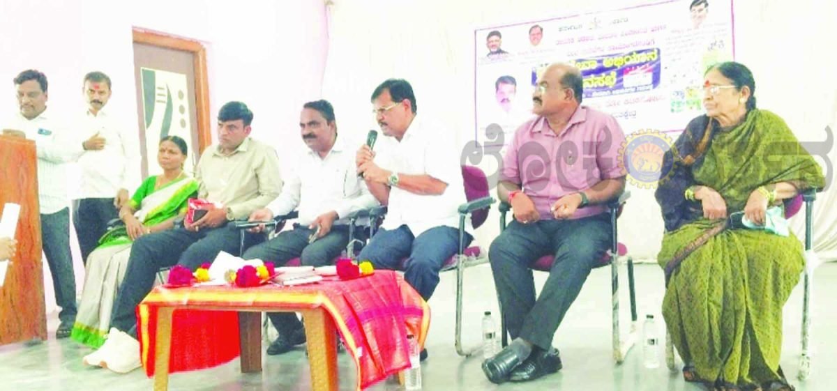 ಕೊನೆಯ ಭಾಗದ ರೈತರಿಗೂ ನೀರು ತಲುಪಿಸಿ: ಶಾಸಕ ವಿಠ್ಠಲ ಕಟಕಧೊಂಡ ಸೂಚನೆ