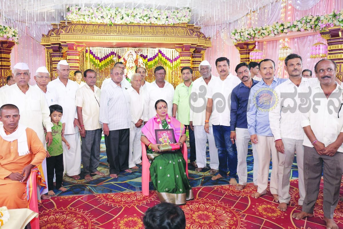 ವಿಧಾನ ಪರಿಷತ್ ಉಪ ಸಭಾಪತಿ ಉಮಾಶ್ರೀ ಅವರಿಗೆ ಗೌರವ ಸನ್ಮಾನ