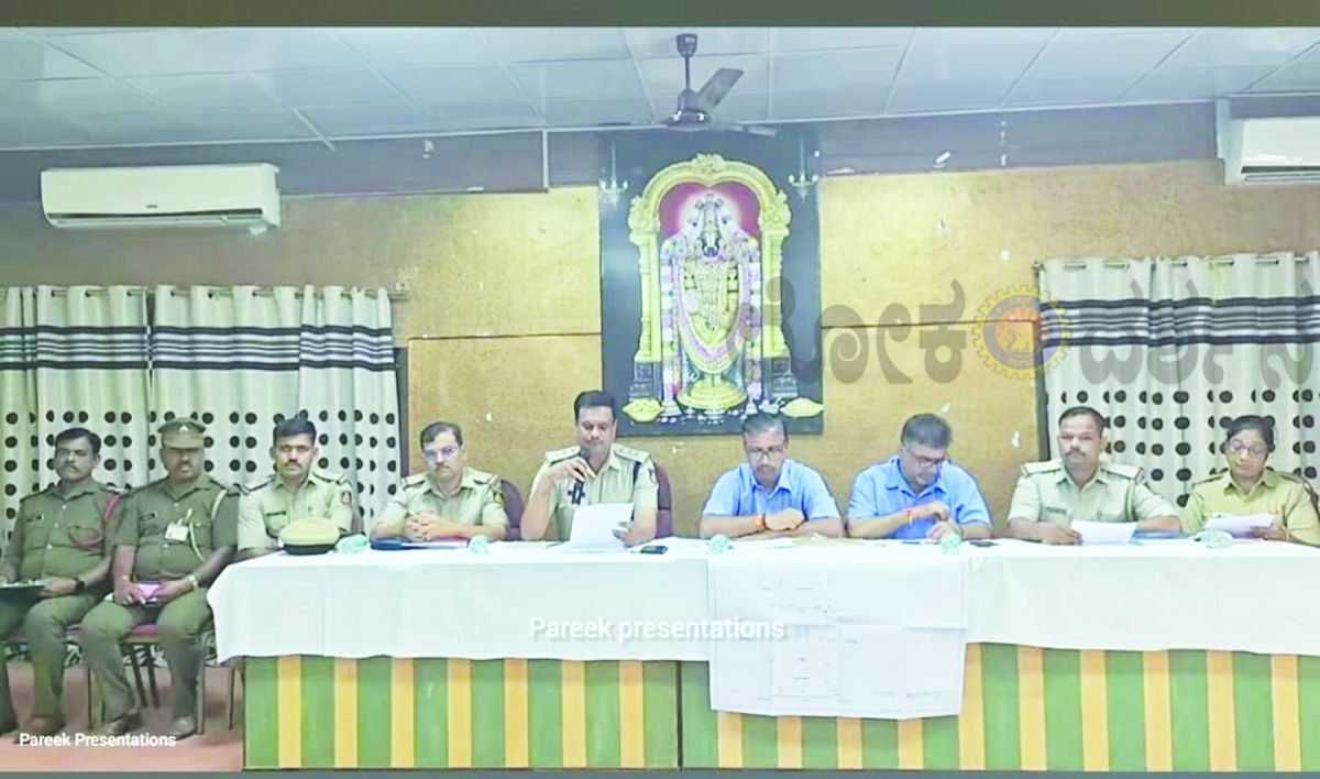 ದಾಂಡೇಲಿ ರಾಮಲೀಲೆ, ಜಾತ್ರೆಗೆ ಪೊಲೀಸ್ ಬಿಗಿ ಬಂದೋಬಸ್ತ್‌ ಹಾಗೂ ವಾಹನ ಪಾರ್ಕಿಂಗ್ ವ್ಯವಸ್ಥೆ