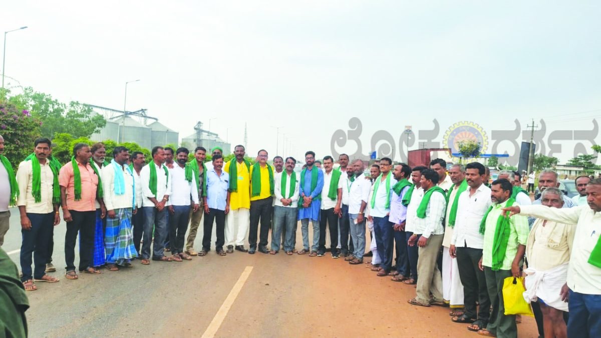 ರೈತರ ಪಾದಯಾತ್ರೆಗೆ ಶಿಗ್ಗಾವಿ ಖಾಸಗಿ ಶಾಲೆಗಳ ಒಕ್ಕೂಟದ ಬೆಂಬಲ