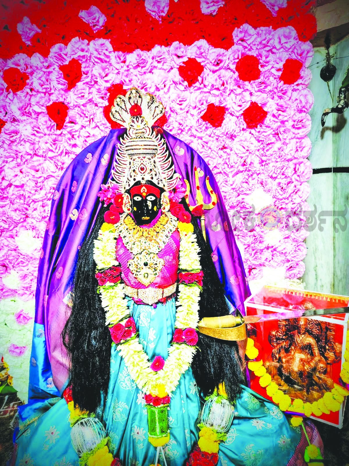 ಶ್ರೀ ಅಂಬಾಭವಾನಿ ದೇವಿಯ “ಸಿದ್ಧಿದಾತ್ರಿ” ರೂಪದ ವಿಶೇಷ ಪೂಜಾಲಂಕಾರ