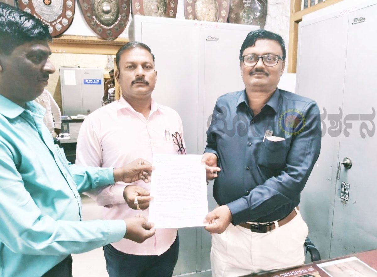 ಪಾಂಡೇಗಾಂವ್‌ನಿಂದ ಚಾಬುಕ್ಸ್ವಾರ್‌ವಾಡಿ ರಸ್ತೆಯ ಡಾಂಬರೀಕರಣಕ್ಕೆ ಆಗ್ರಹ: ಶೀಘ್ರ ಕಾಮಗಾರಿ ನಡೆಸದಿದ್ದರೆ ಹೋರಾಟದ ಎಚ್ಚರಿಕೆ
