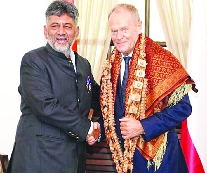 ಕರ್ನಾಟಕದಲ್ಲಿ ಹೂಡಿಕೆ ಅವಕಾಶಗಳ ಅನ್ವೇಷಣೆ: ಸಿಎಂ ಸಿದ್ದರಾಮಯ್ಯ ಬದಲು ಡಿಕೆ ಶಿವಕುಮಾರ್ ಭೇಟಿ ಮಾಡಿದ ಪೋಲೆಂಡ್ ಪ್ರಧಾನಿ ಟಸ್ಕ್